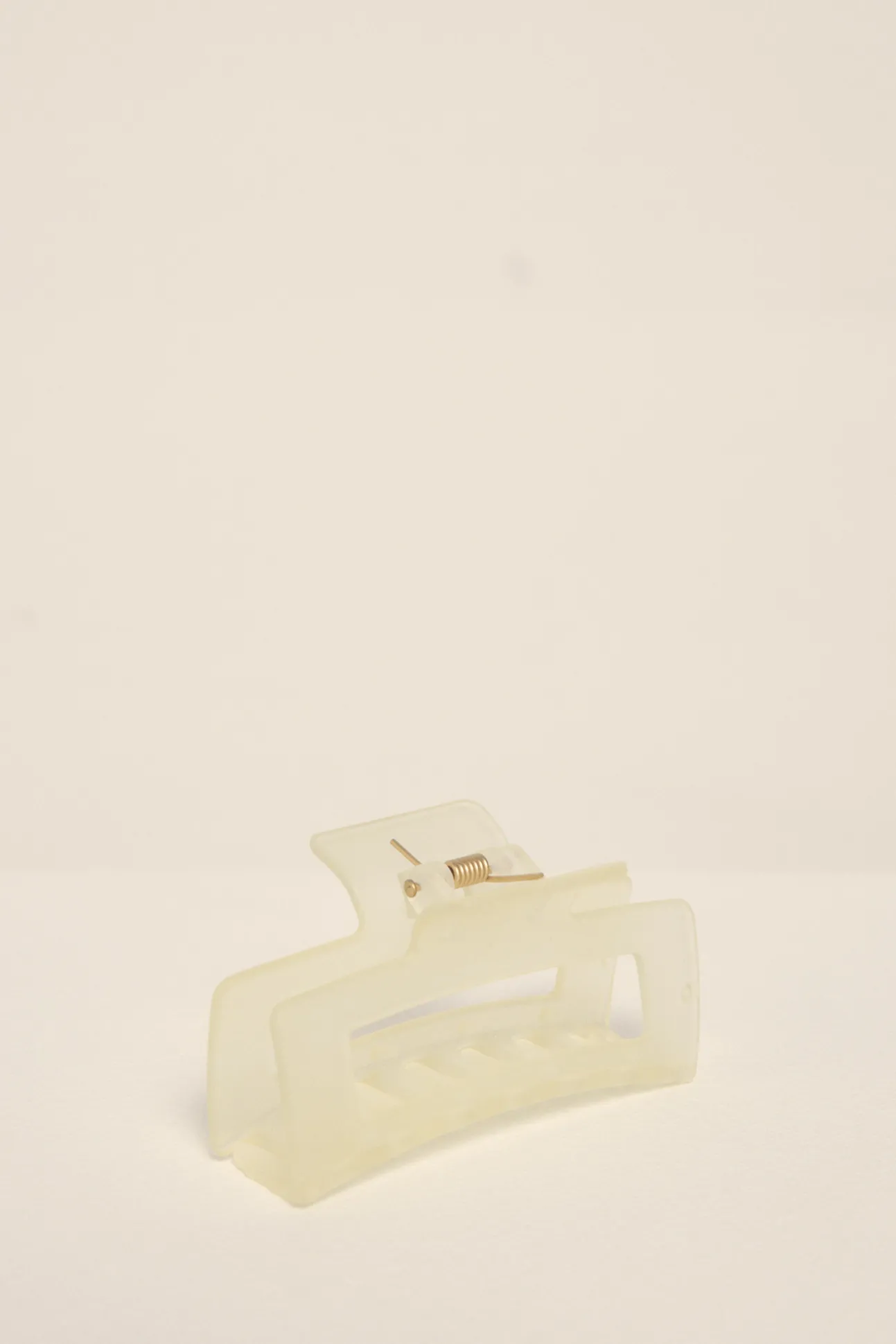 Pinza pelo amarilla