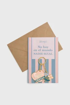 Postal con llavero madre