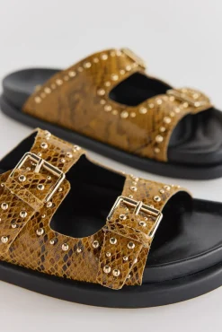Sandalia de piel estampado serpiente