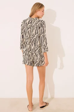 Set camisa y pantalón corto cebra