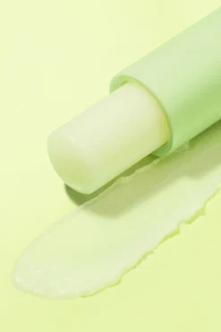 Stick labial hidratante con fragancia de merengue de limón