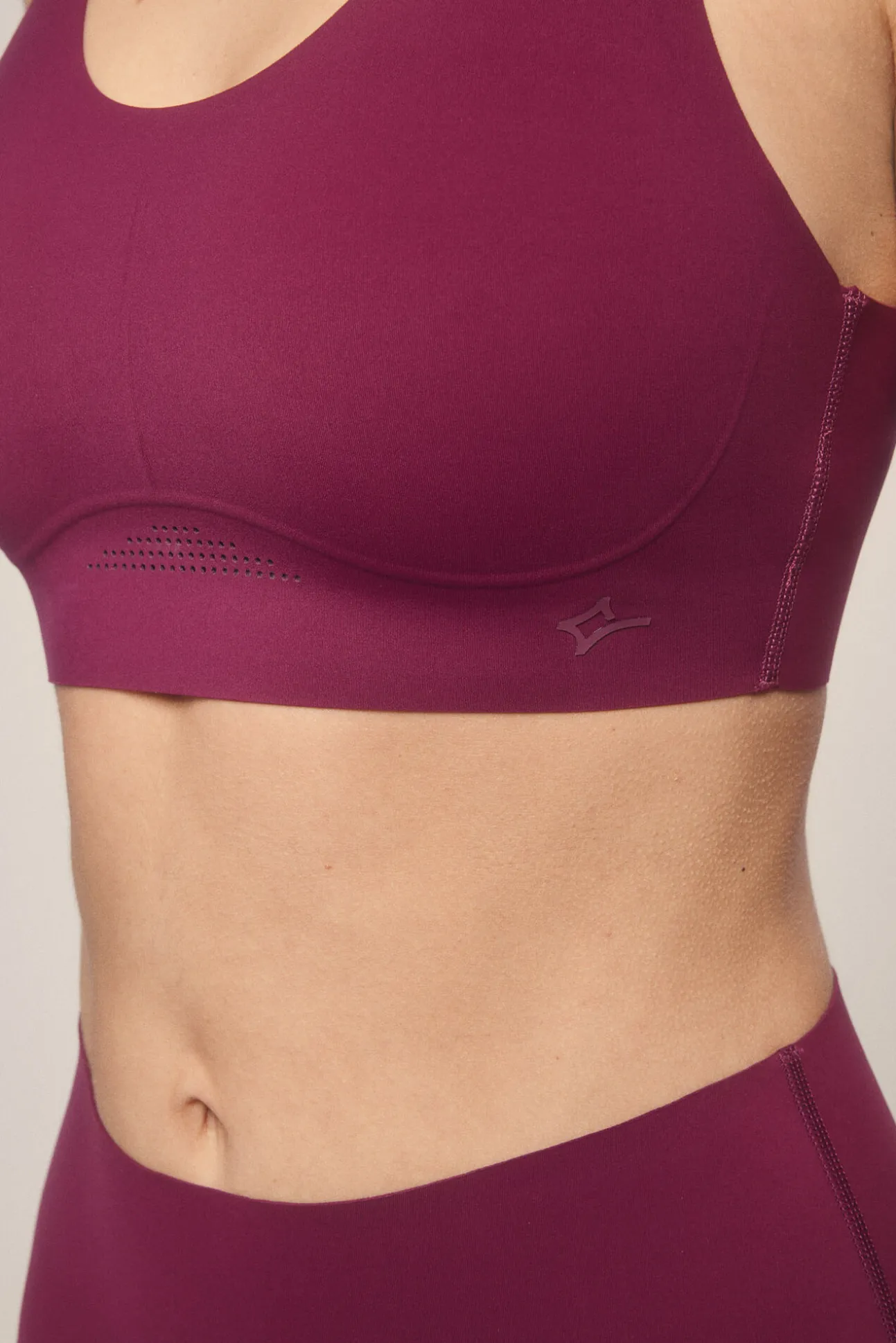 Sujetador deportivo COMPRESSIVE granate logo