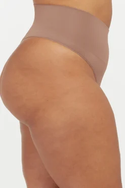 Tanga moldeador de talle alto nylon reciclado