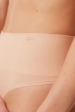 Tanga Triumph Soft Sculpt Bandeau String
