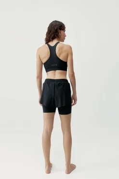 Top deportivo Bikila