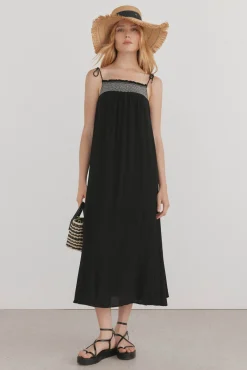 Vestido caftán fluido detalle engomado
