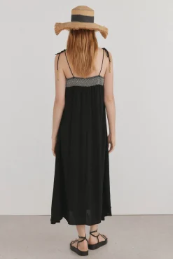 Vestido caftán fluido detalle engomado