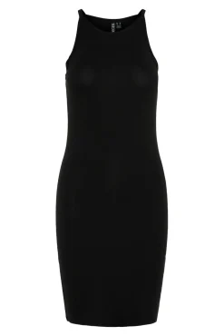 Vestido corto ajustado