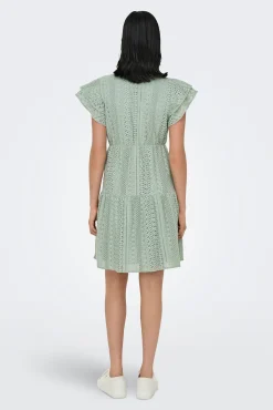 Vestido corto manga corta