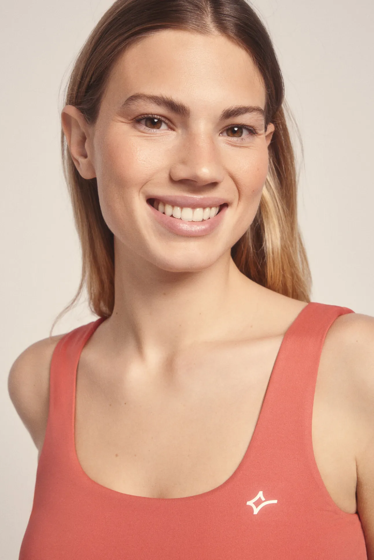 Vestido corto tirantes coral