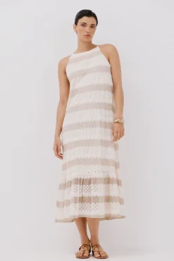 Vestido halter estructura