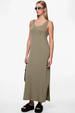 Vestido midi tirantes