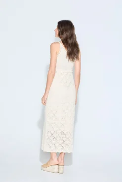 Vestido punto calado