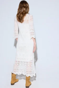 Vestido punto calado
