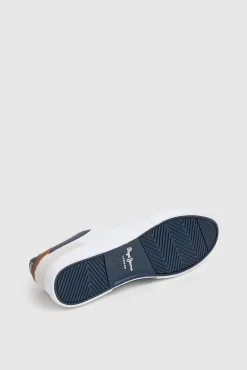 Zapatillas Clásicas Con Detalles En Ante