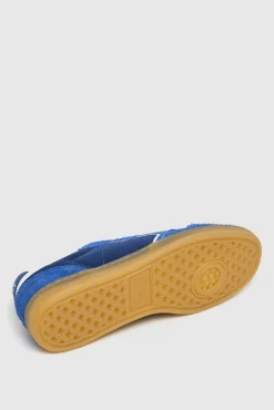 Zapatillas Con Detalles En Ante